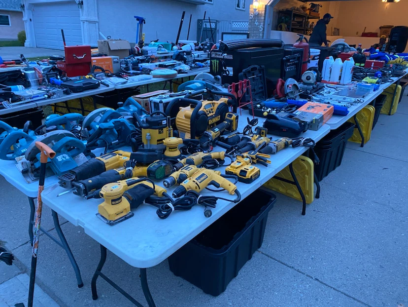 Gigantic Friday Oct 9 Garage sale! 8am- 7pm 945 applewood Dr SE - photo 2