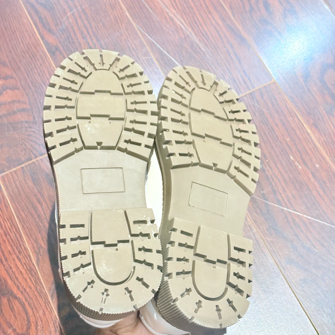 Iuy White Lace-Up Platform Shoes - photo 3