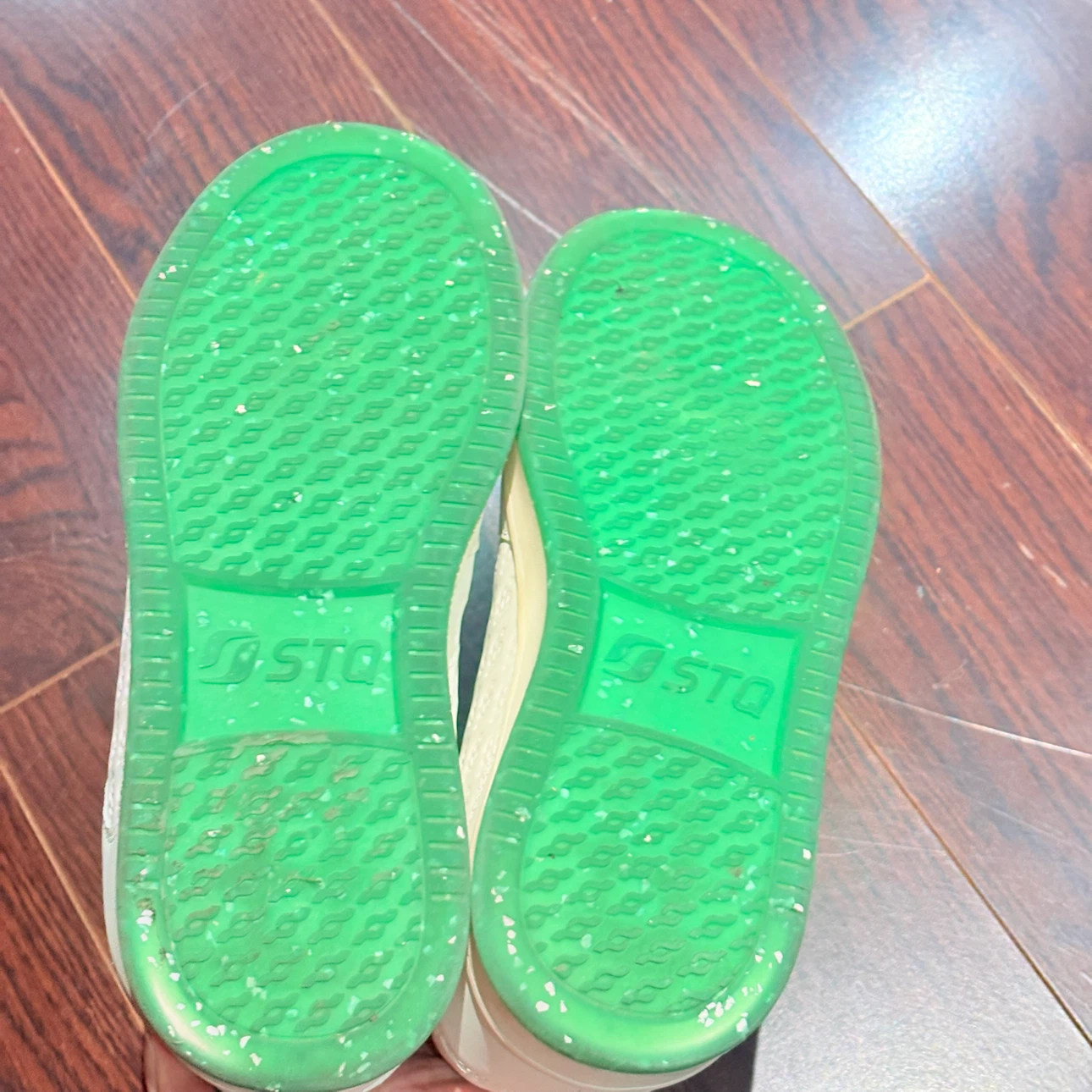 STQ Off-White Sneakers with Pink Laces - photo 3