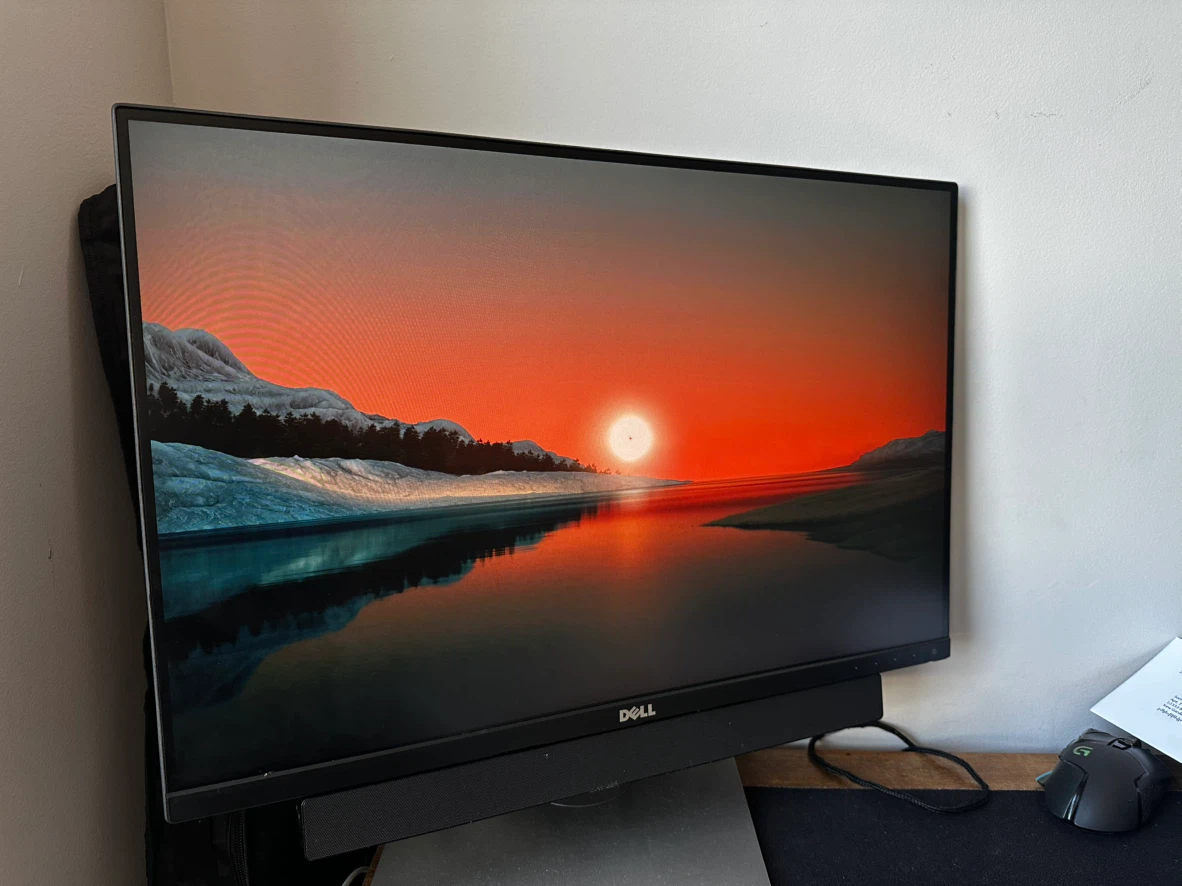 Dell Monitor with Integrated Soundbar - photo 3