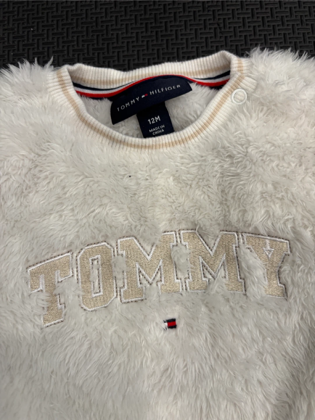 Tommy Hilfiger Baby Fuzzy Set 12M - photo 2