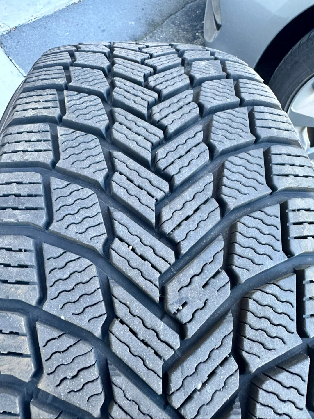 Michelin X-Ice Snow SUV Tires 245/60 R18 - photo 2