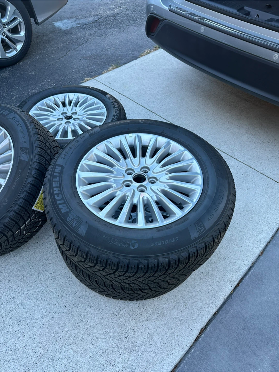 Michelin X-Ice Snow SUV Tires 245/60 R18 - photo 4