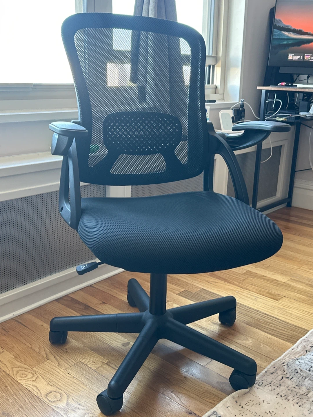 Black Ergonomic Mesh Office Chair - photo 2