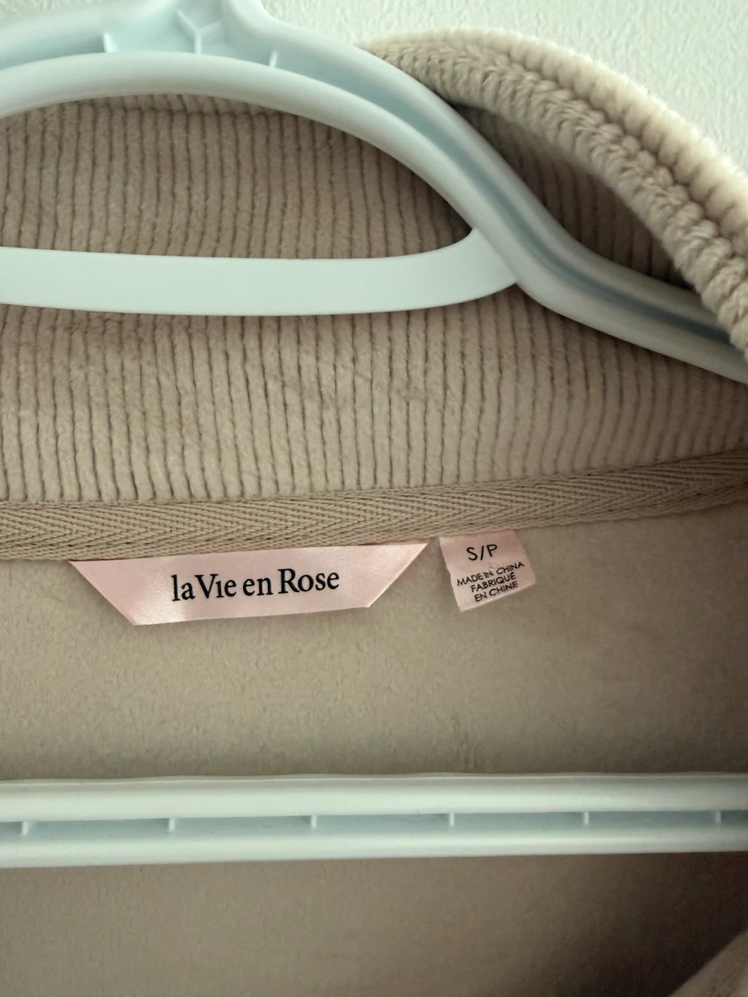la Vie en Rose corduroy zip-up sweater beige size S/P - photo 2
