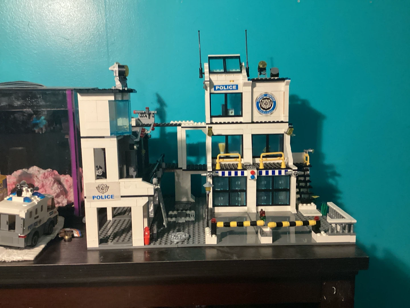 Police Station Building Block Set - photo 2