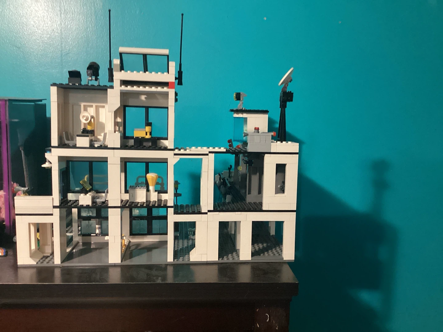 Police Station Building Block Set - photo 4