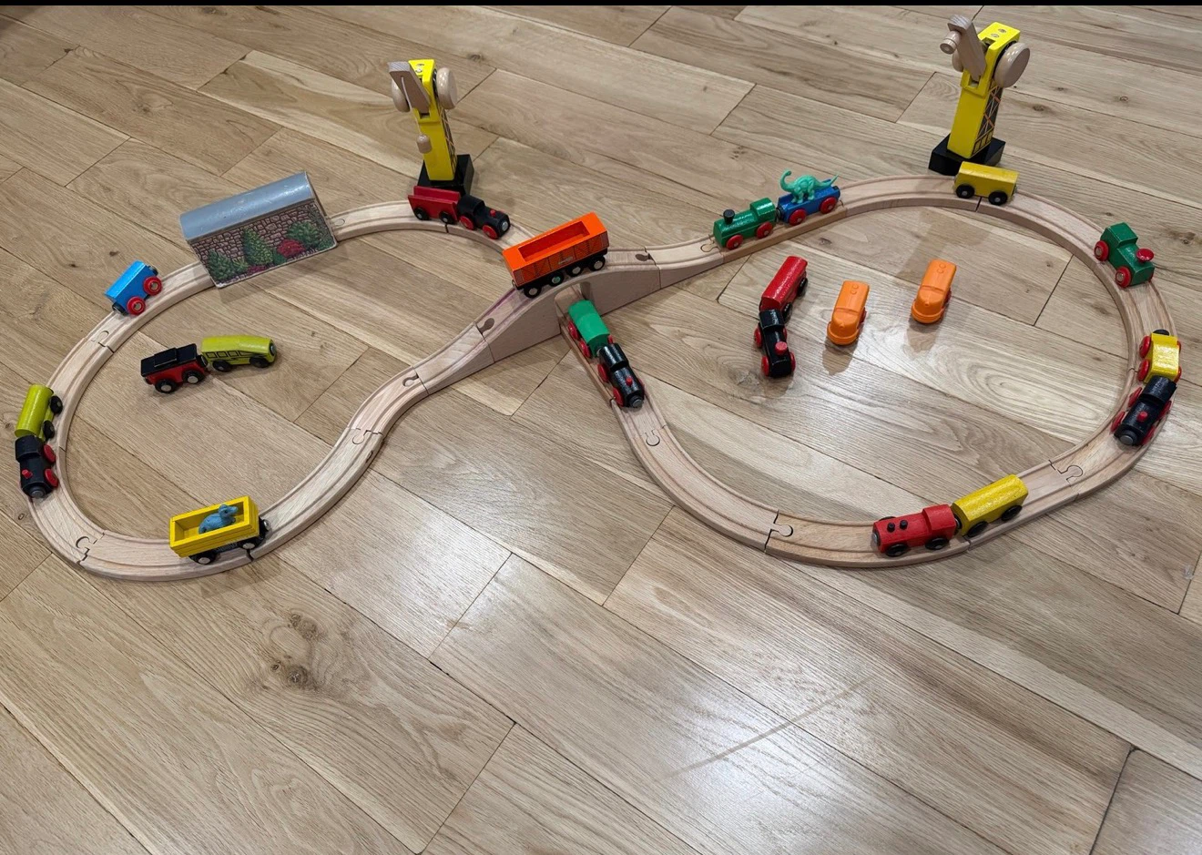 Wooden train set works with Thomas & Friends