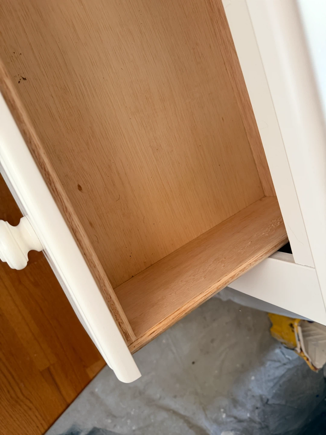 Solid wood, high quality white night stand or entryway cabinet - photo 3