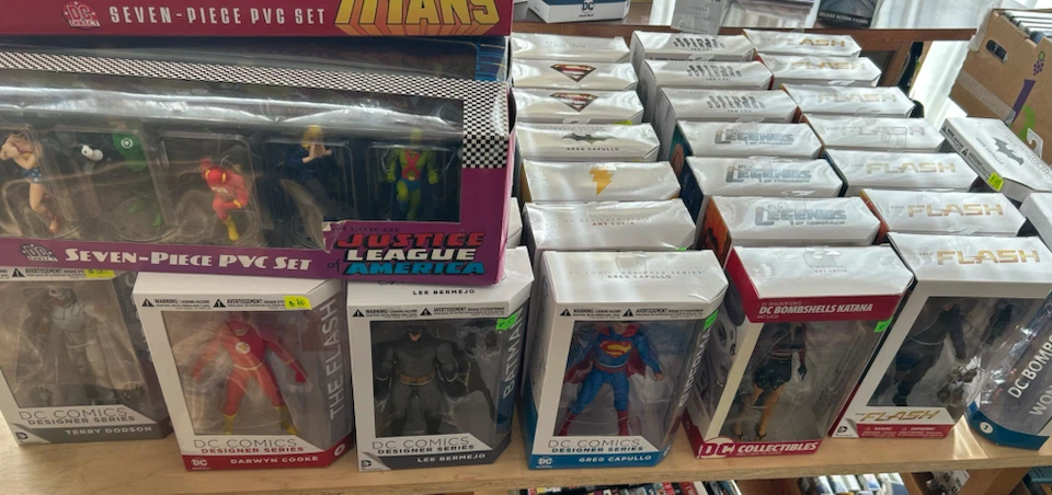 ESTATE  FINAL CLEAR OUT:  80’s Action Figures & Toys - photo 2