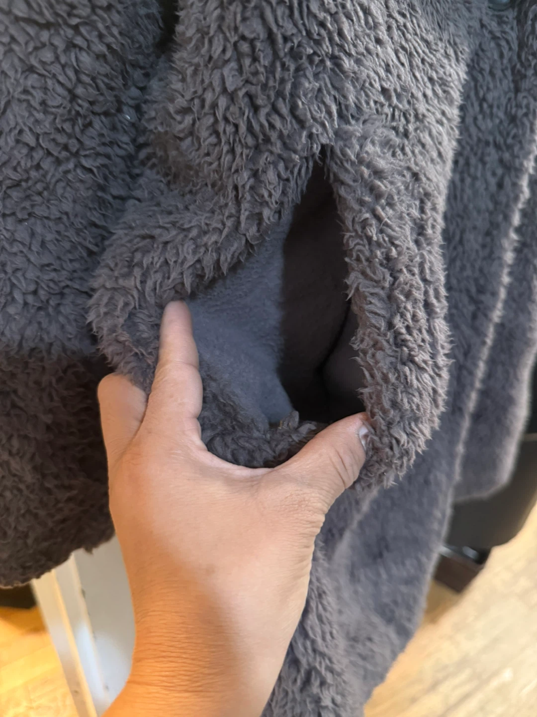 Uniqlo Faux Fur Fleece Coat Size XS - photo 2