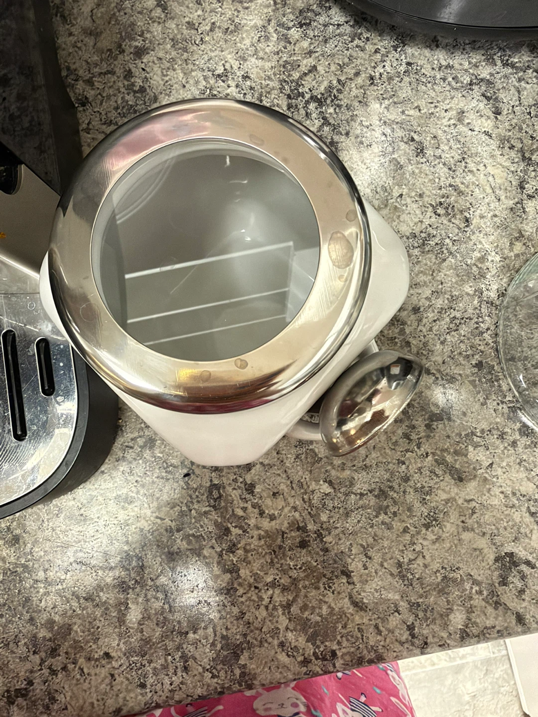 Set of 4 White Ceramic Canisters with Measuring Spoons - photo 2