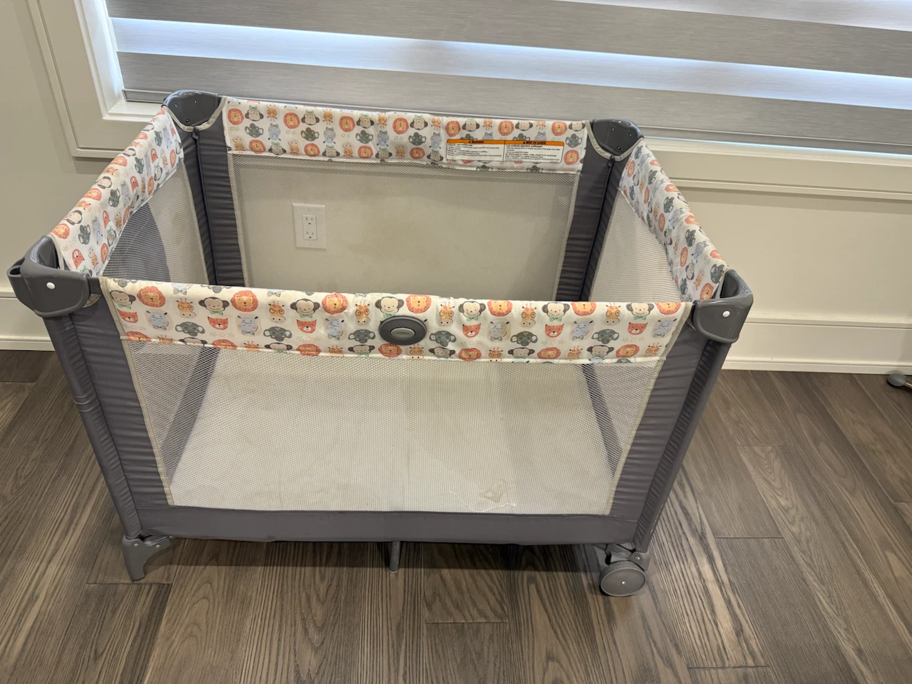 Graco Pack 'n Play Portable Playard - photo 2