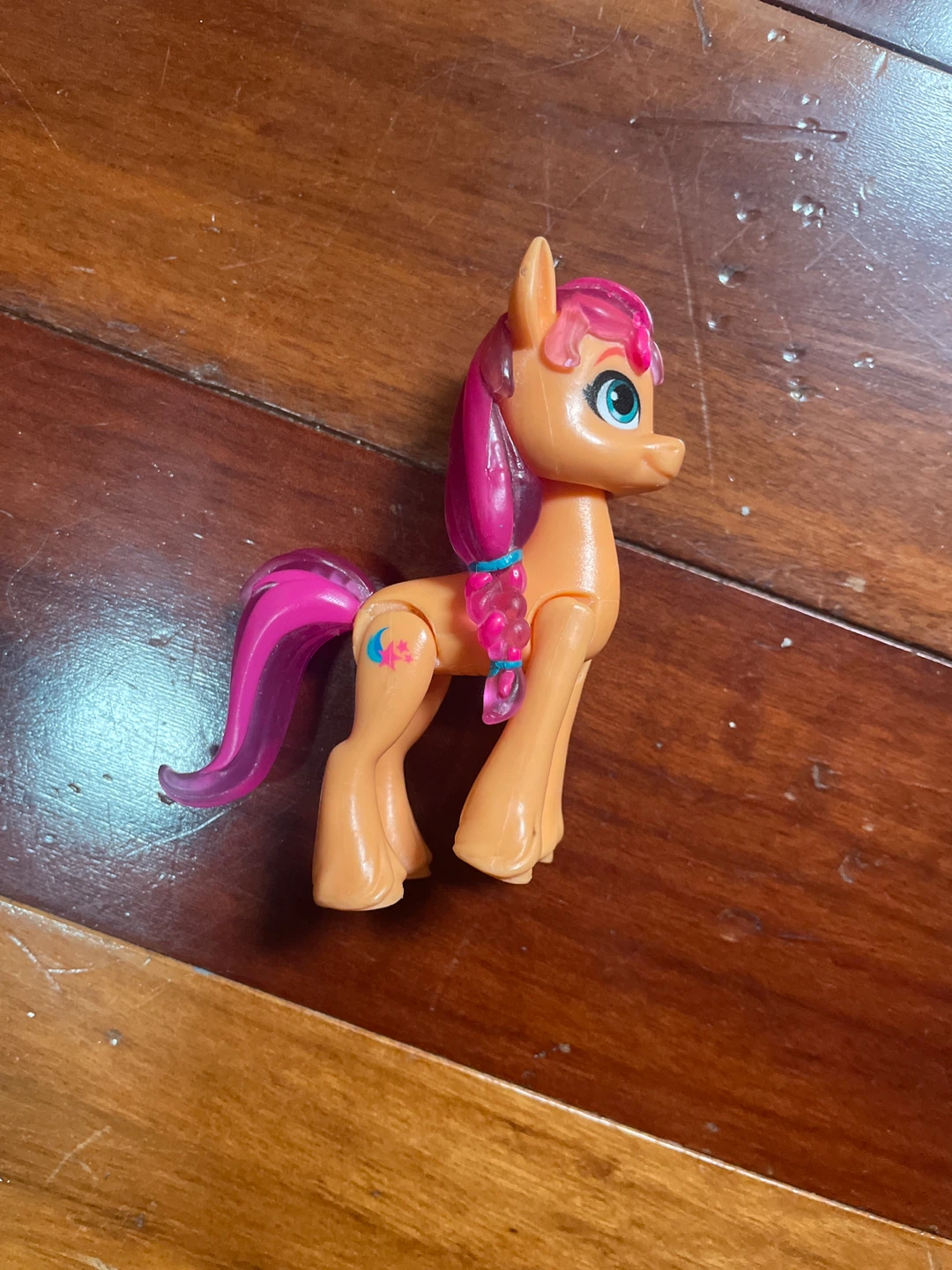 My Little Pony Sunny Starscout Figure - photo 3