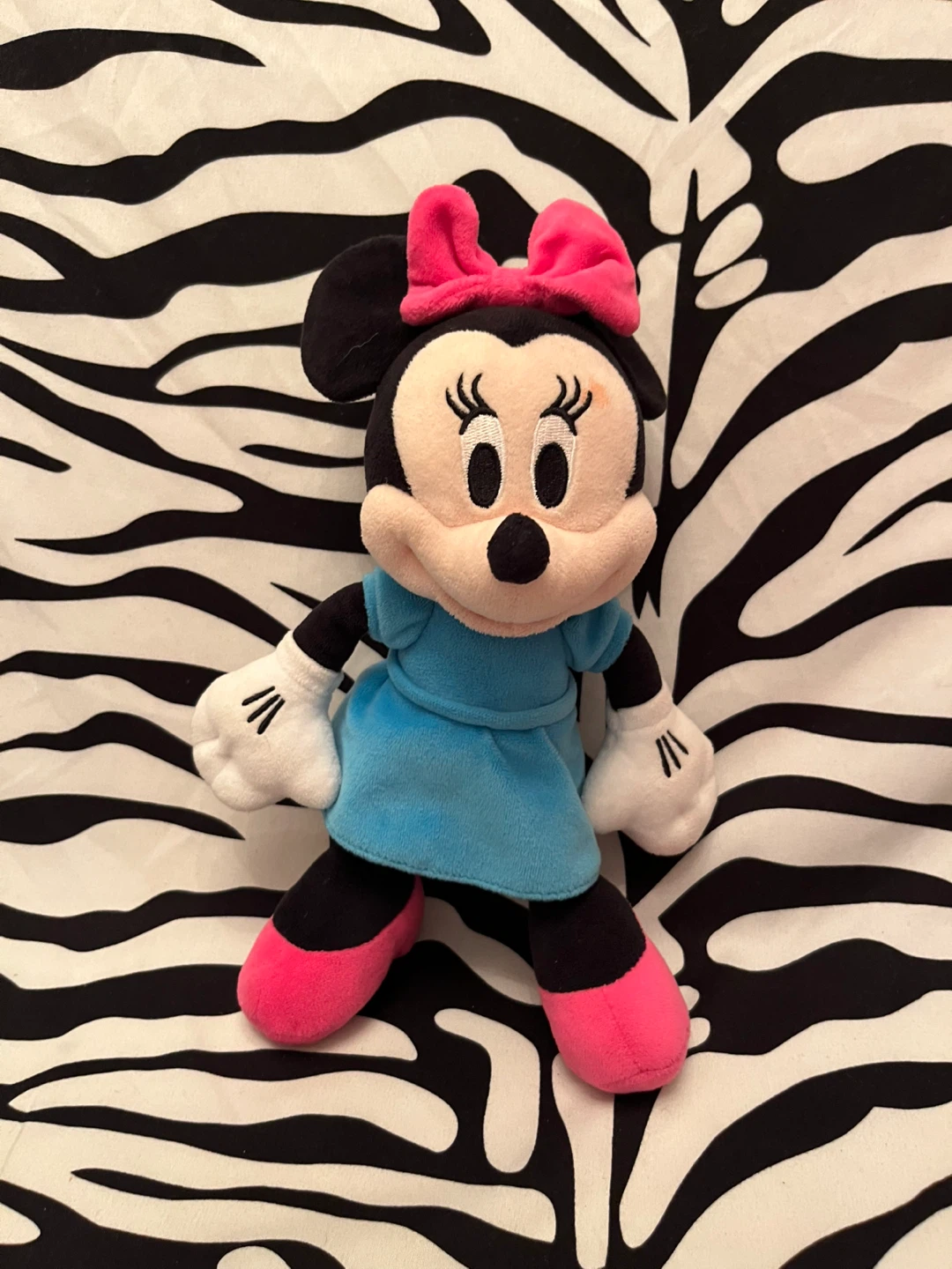 🩷 11 inch Disney Minnie Mouse Plush in blue dress 🩷 - photo 2