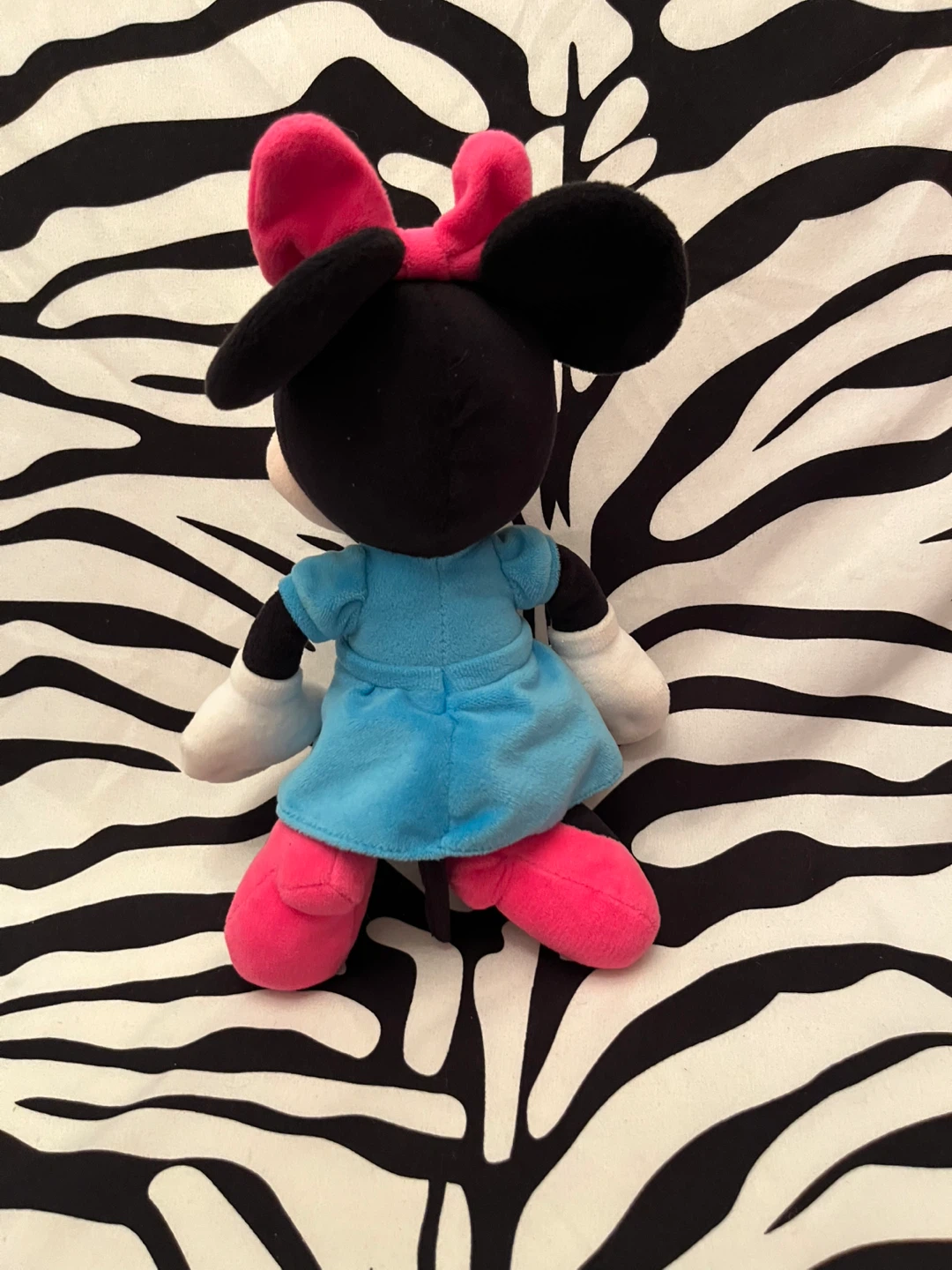 🩷 11 inch Disney Minnie Mouse Plush in blue dress 🩷 - photo 4