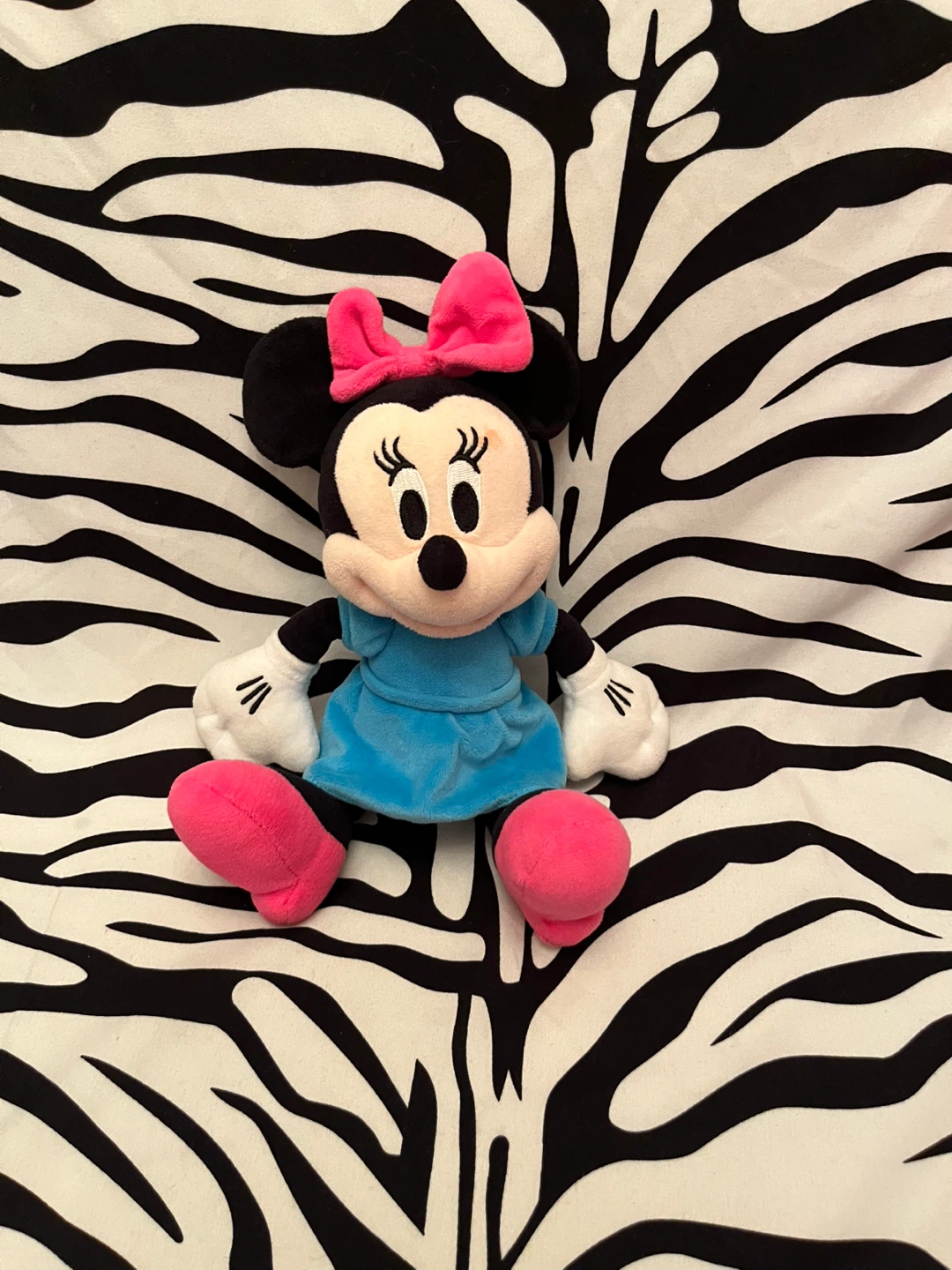 🩷 11 inch Disney Minnie Mouse Plush in blue dress 🩷 - photo 5