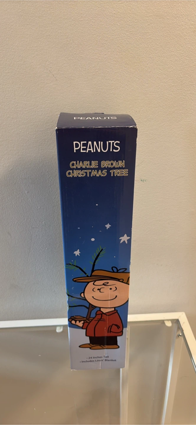 Peanuts Charlie Brown Christmas Tree - photo 2