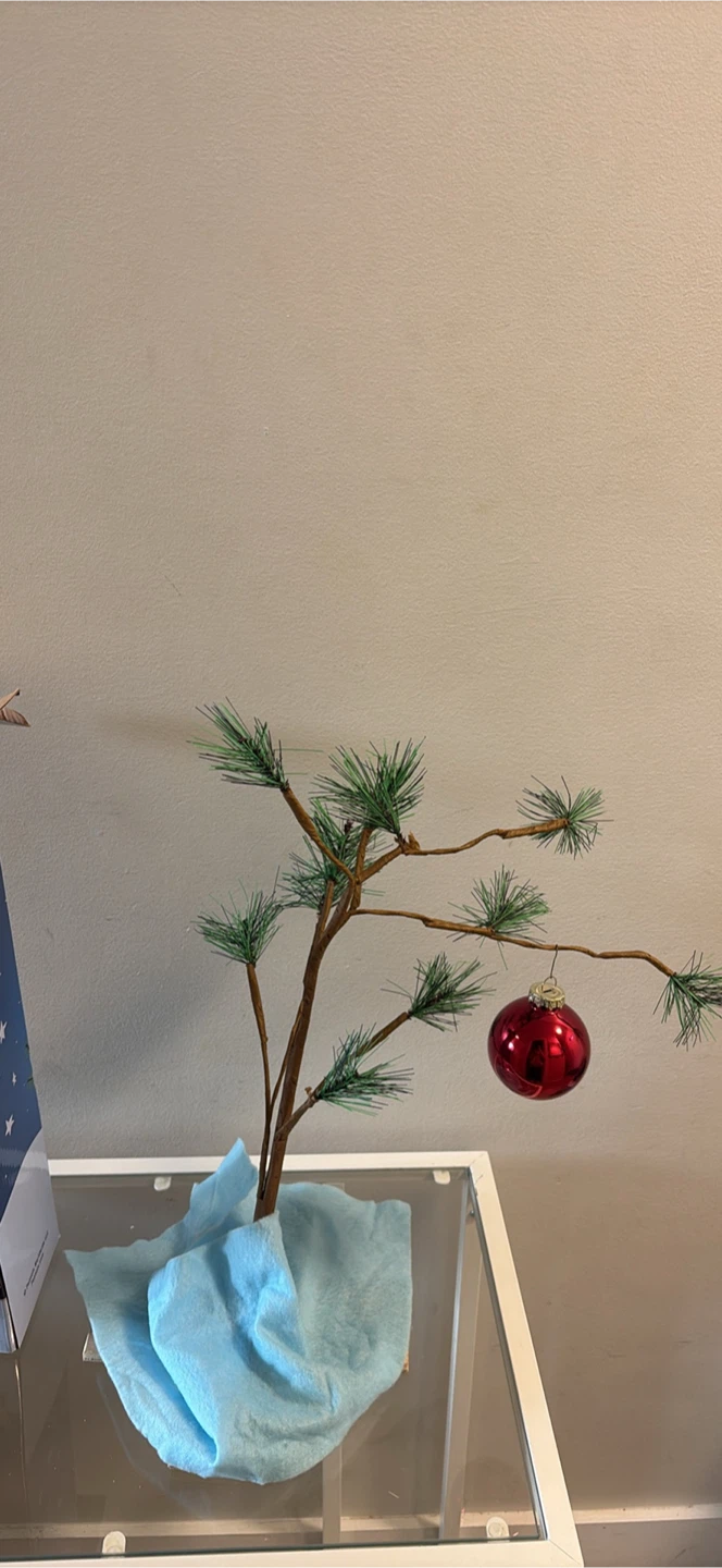 Peanuts Charlie Brown Christmas Tree - photo 3