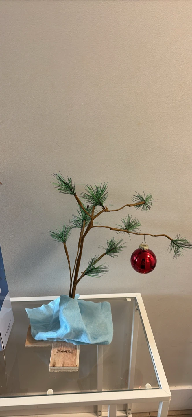 Peanuts Charlie Brown Christmas Tree - photo 5