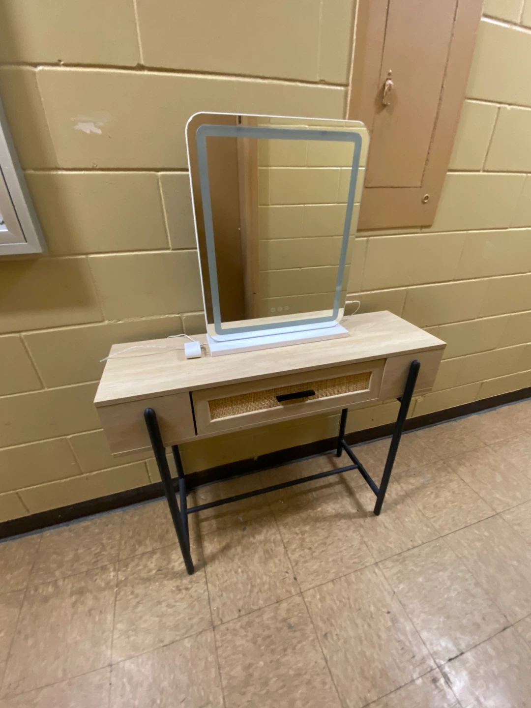 Modern Vanity Table with LED Mirror