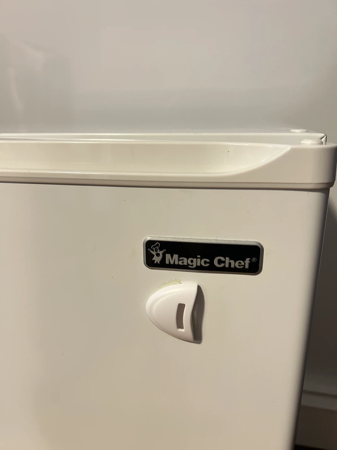 Magic Chef Mini Refrigerator - photo 2