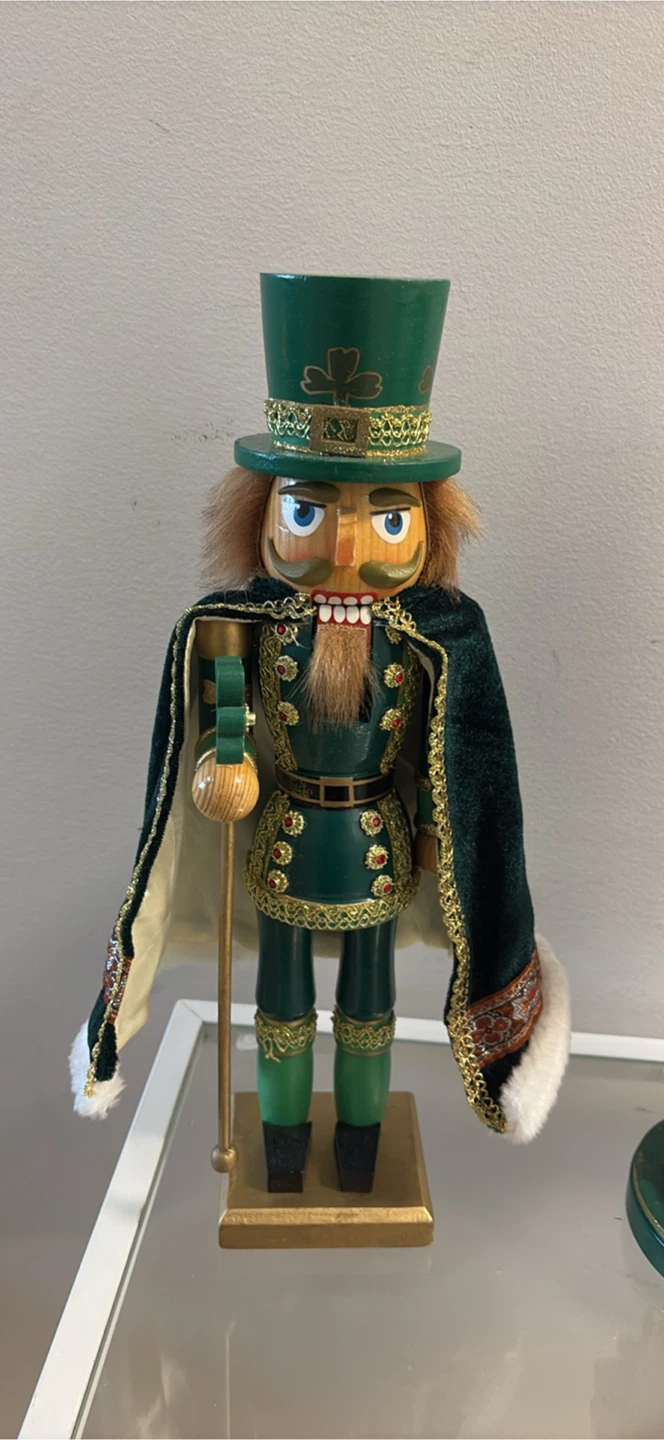 Set of 3 Decorative Nutcracker Figures - photo 2