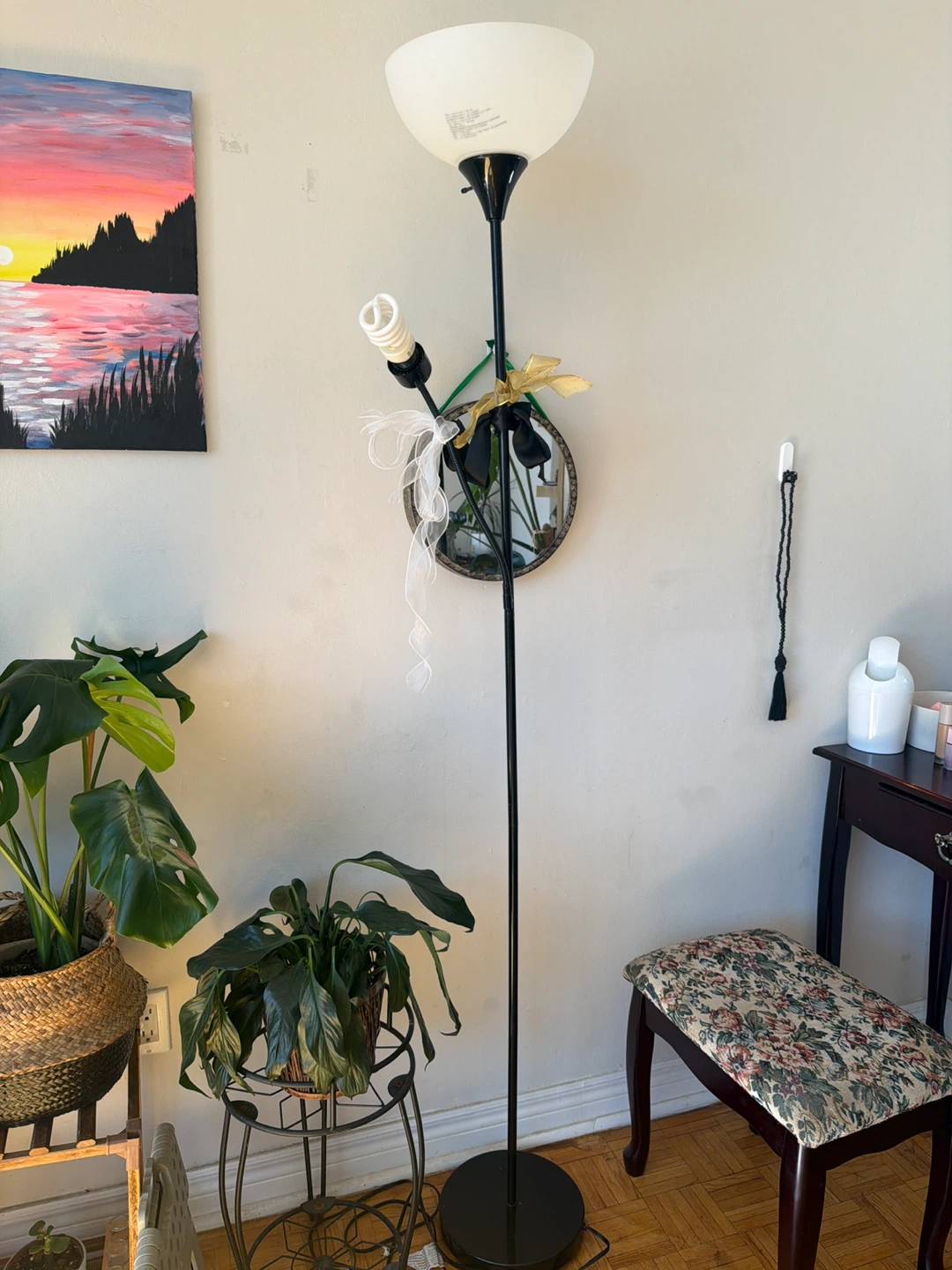 Black floor lamp with reading light - photo 2