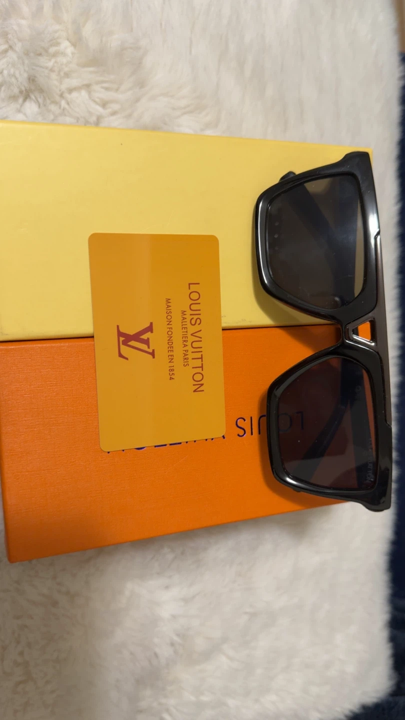 Louis Vuitton Sunglasses with Case and Box and Card