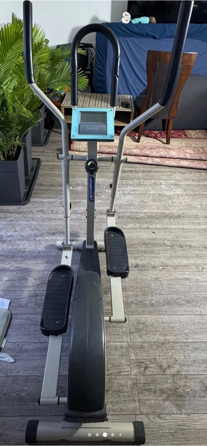 Elliptical Machine - photo 3