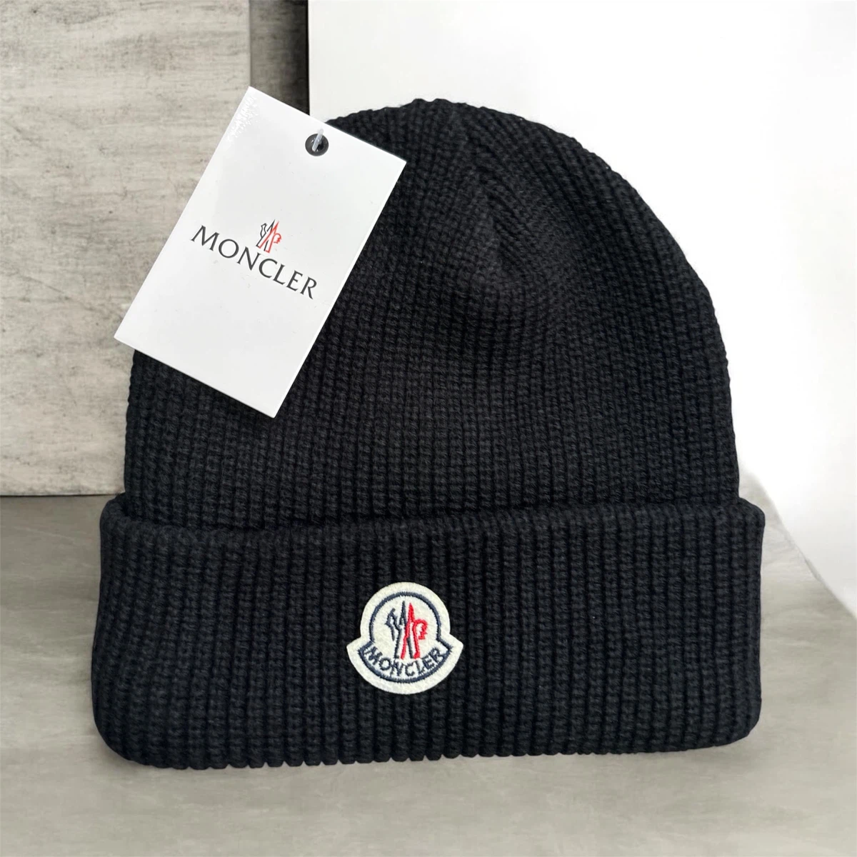 Moncler black wool beanie - photo 2