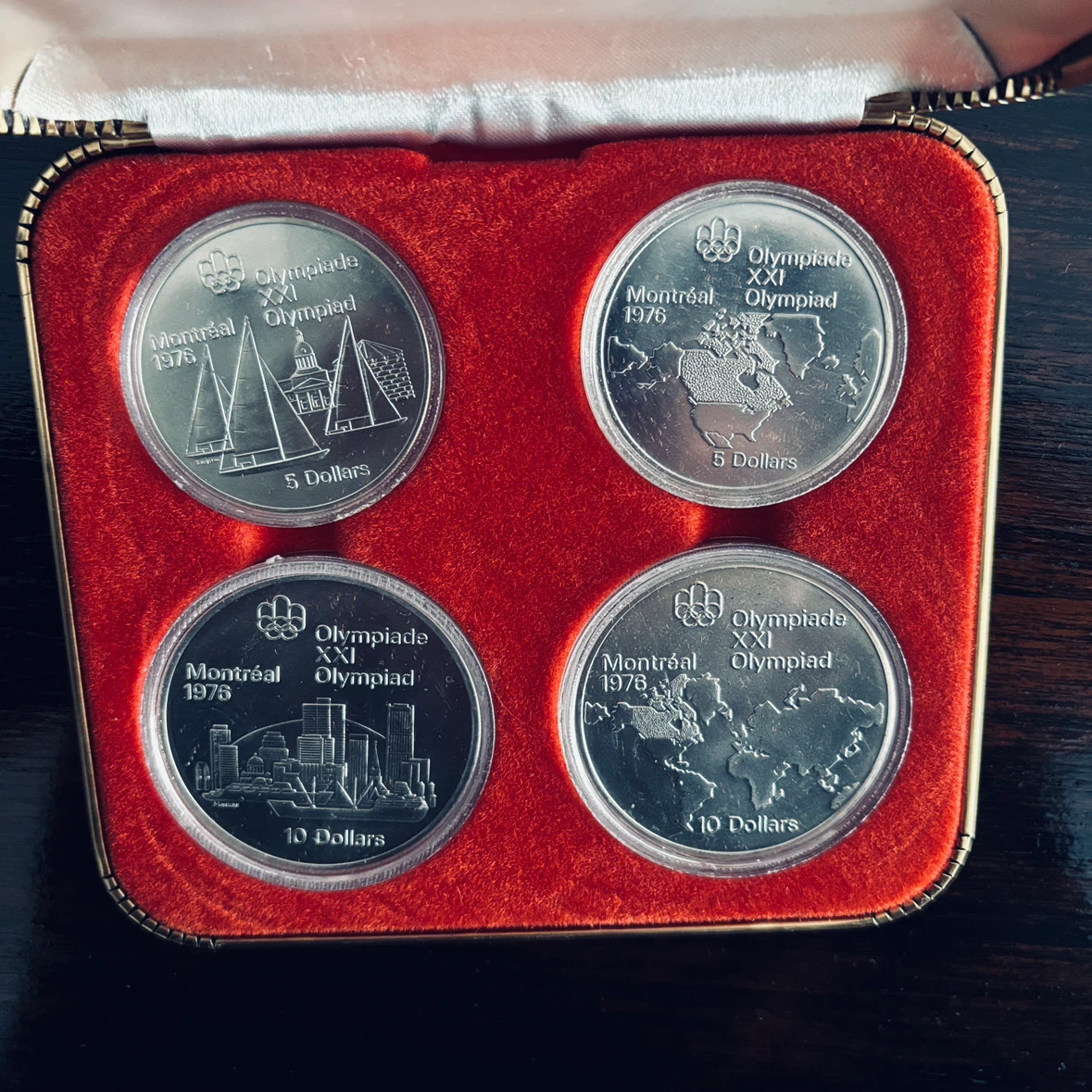 12x Silver 1976 Montreal Olympics Commemorative Rounds - photo 3