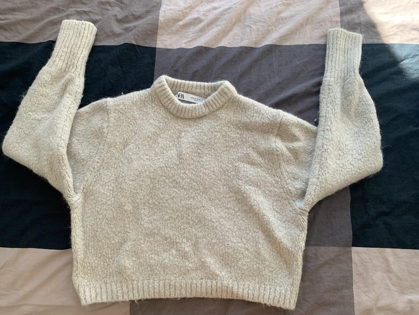 Zara Beige Knit Sweater