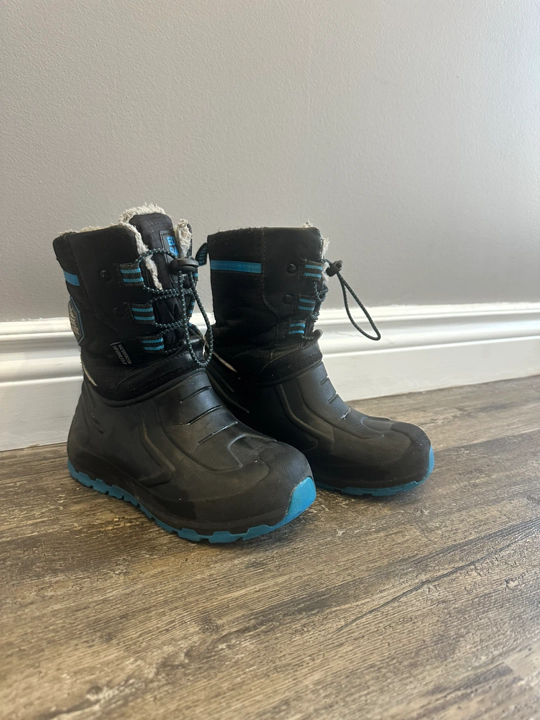 Eddie Bauer Kids Winter Boots - Size 13