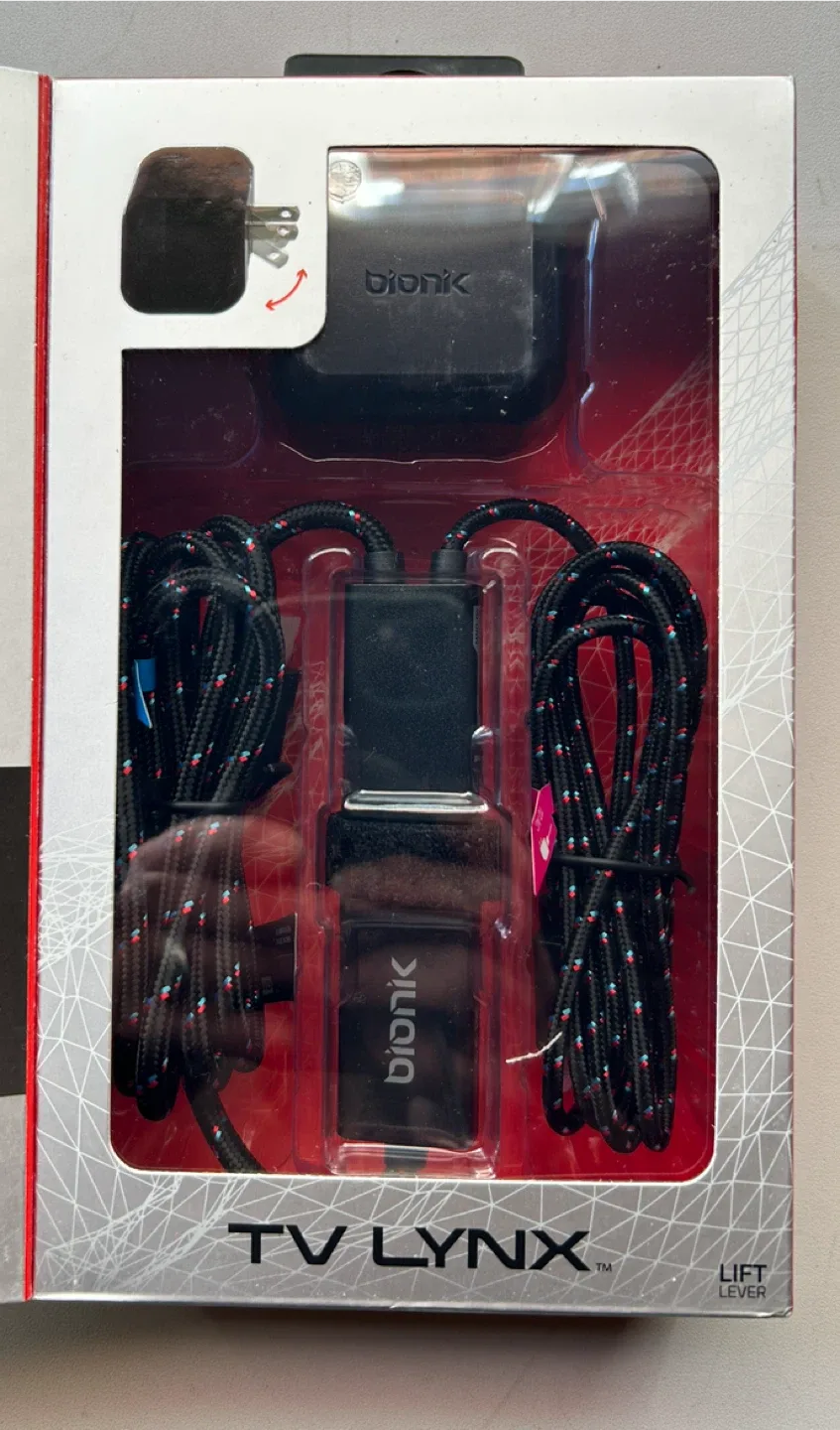 Bionik TV Lynx Portable HDMI Connect and Charge Kit - photo 5