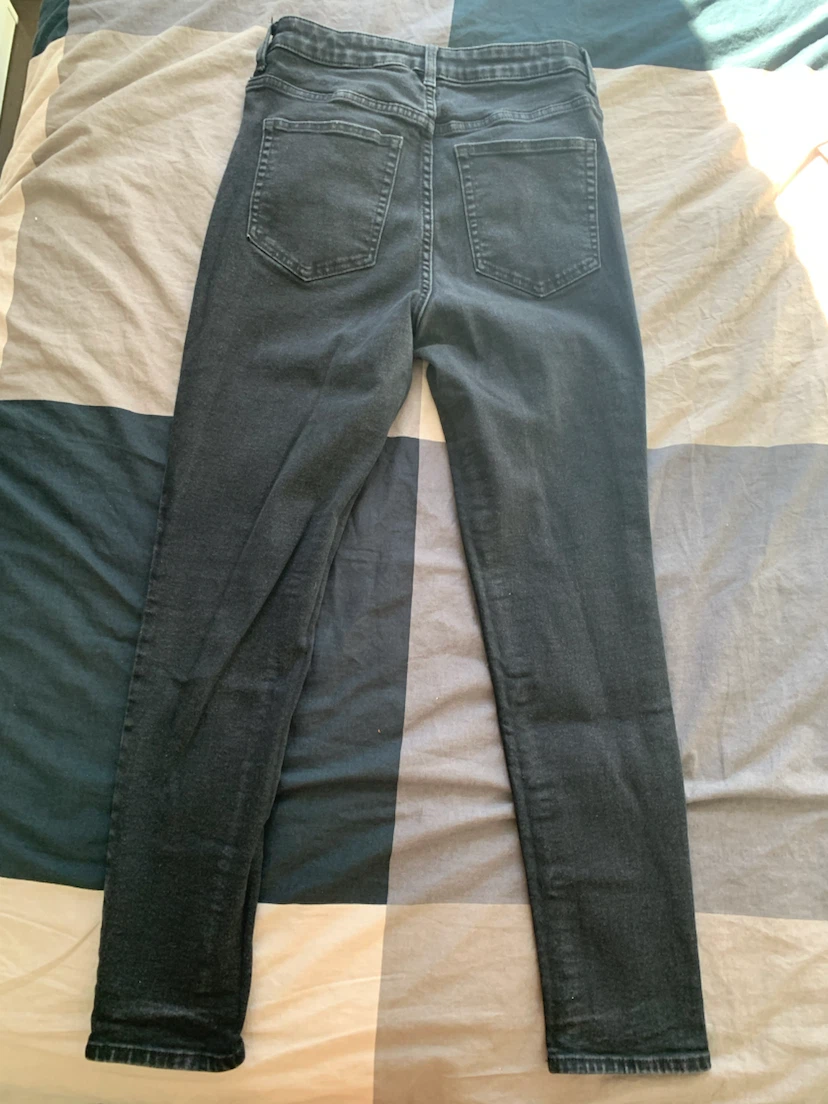 H&M Black Denim Jeans Size 12 - photo 4
