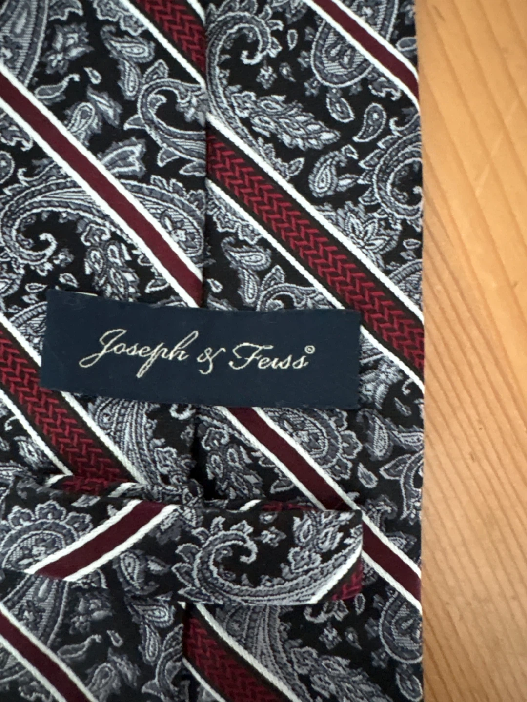 Joseph & Feiss paisley necktie - photo 2