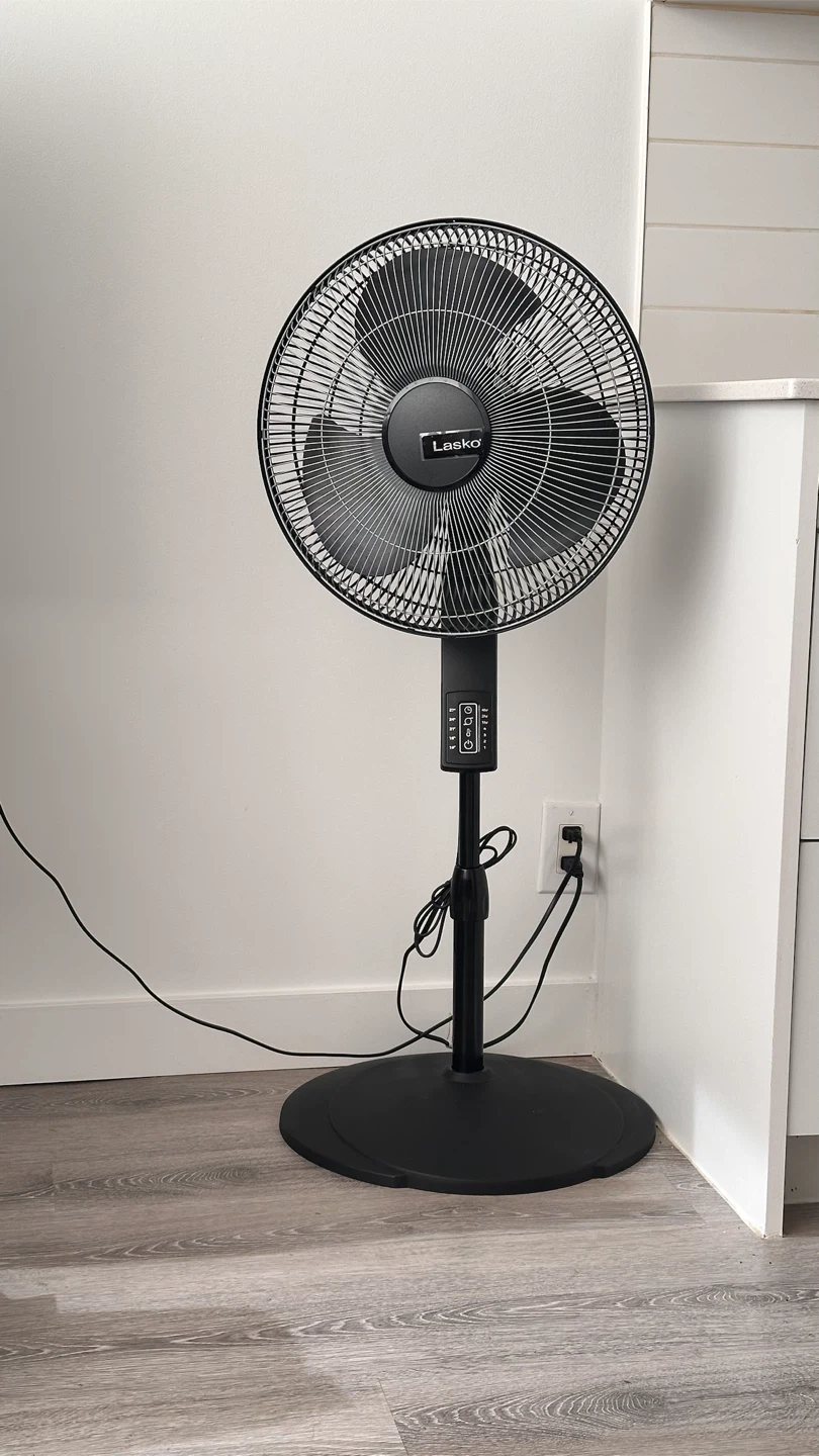 Lasko tilt-back oscillating pedestal fan