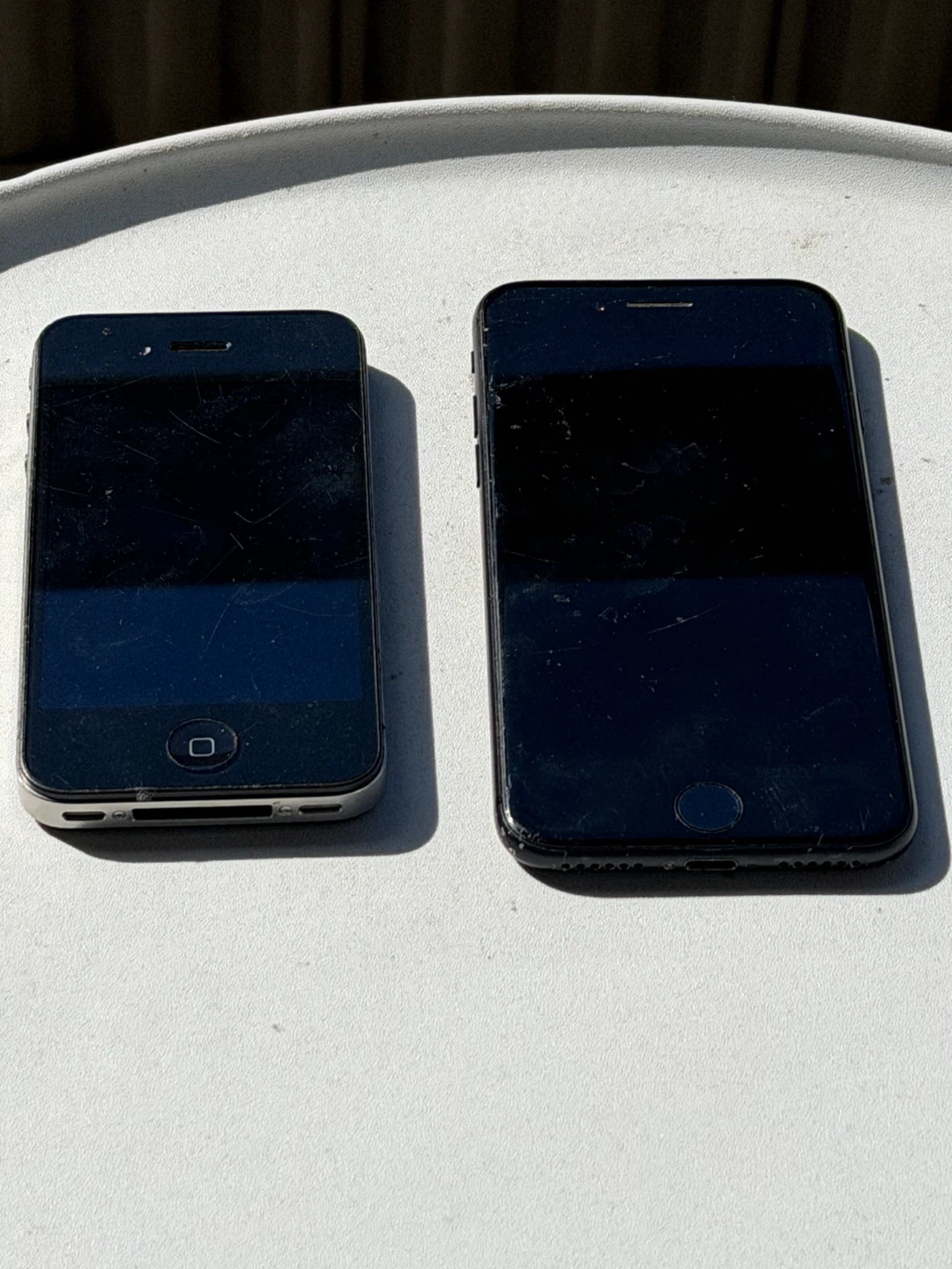 PARTS ONLY - Apple iPhone 4 (A1332) and iPhone 7 (A1778) bundle