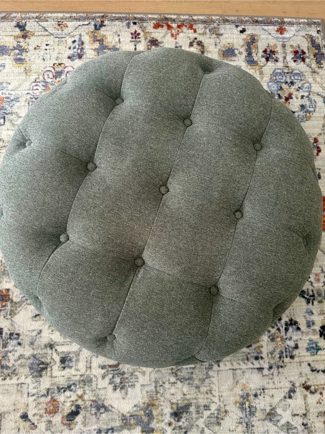Grey Round Tufted Ottoman – Urban Barn – Excellent Condition - photo 4