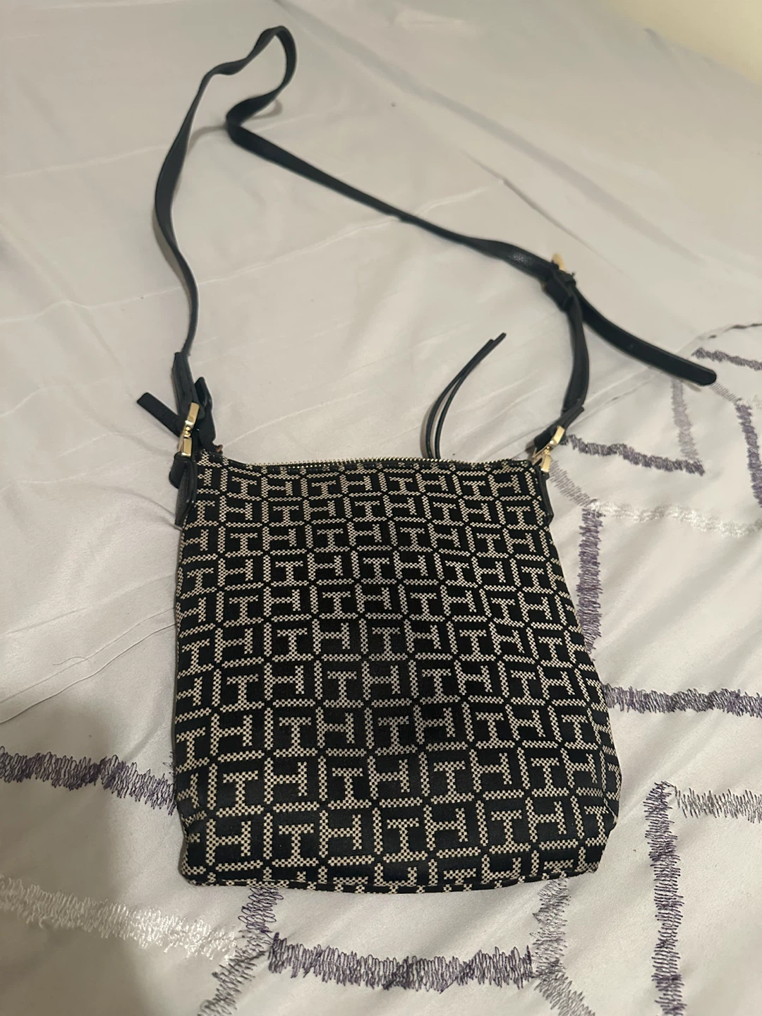 Tommy Hilfiger Monogram Crossbody Bag - photo 2