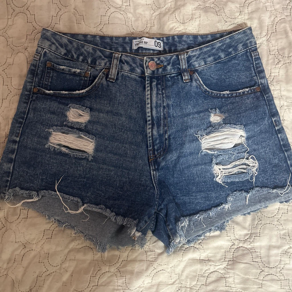 Refuge Vintage Rip Denim Shorts