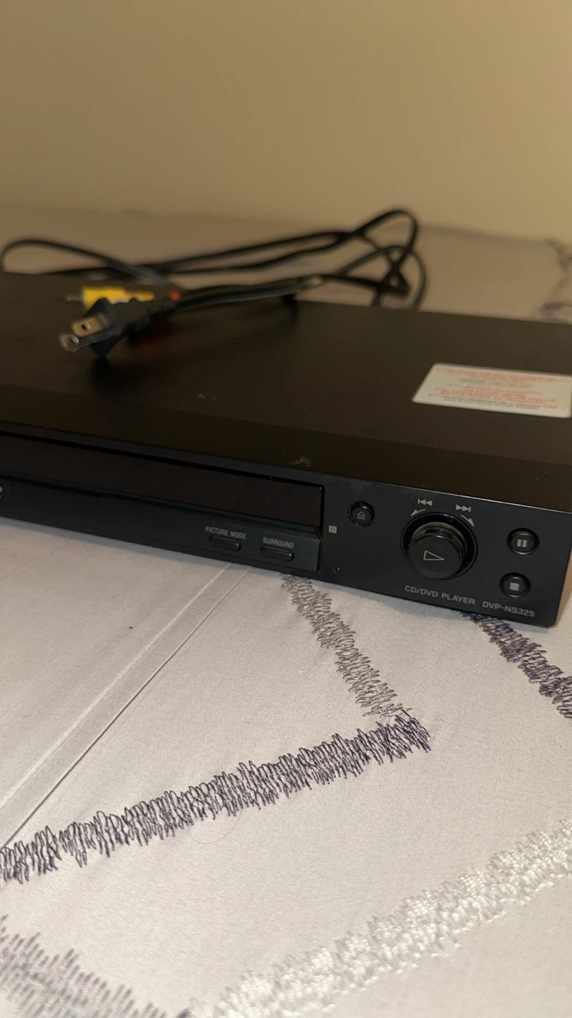 Sony DVP-NS325 DVD/CD Player - photo 3