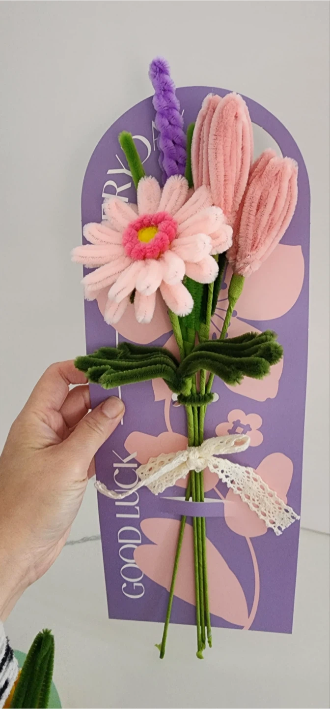 Pipe cleaner flower - photo 3