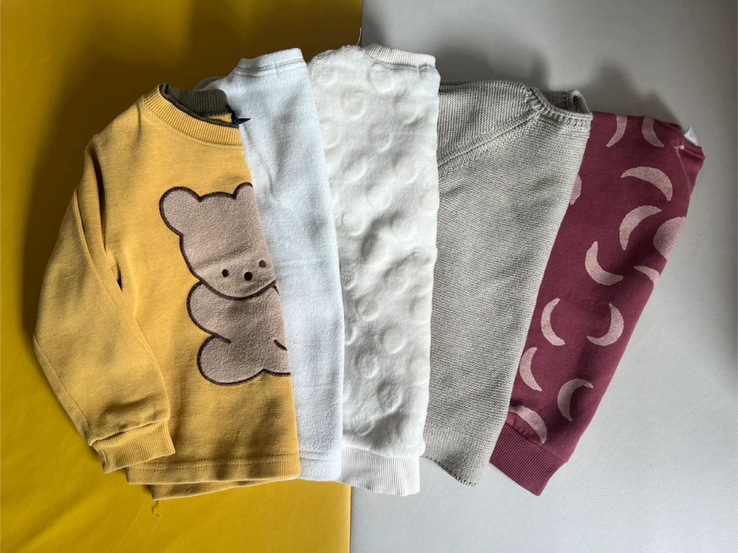 Lot of 5 assorted children's sweaters / tops
