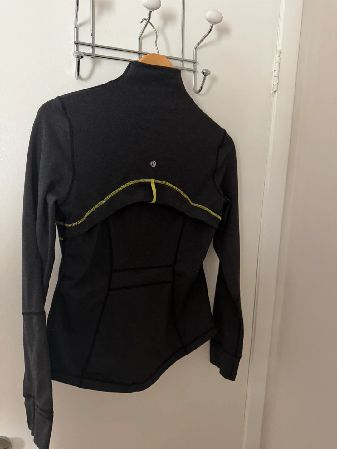 Lululemon Define Jacket - Charcoal Grey/neon yellow - photo 2