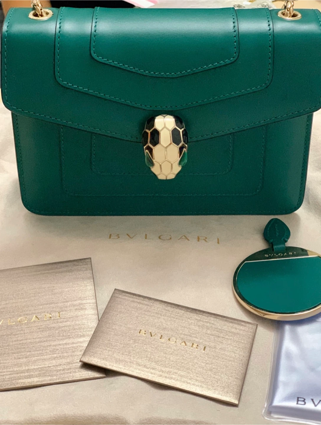 Brand new Bvlgari Serpenti Forever Shoulder Bag Emerald Green - photo 4