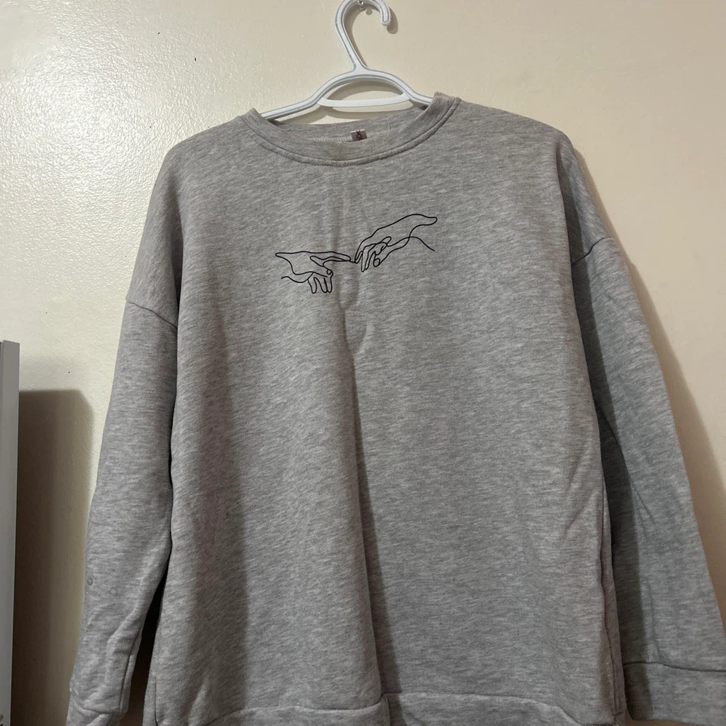 Grey sweatshirt with line art design