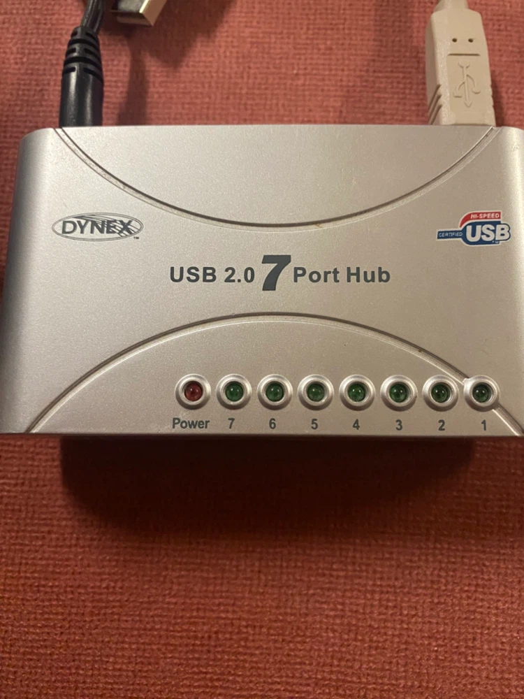 Dynex USB 2.0 7-Port Hub