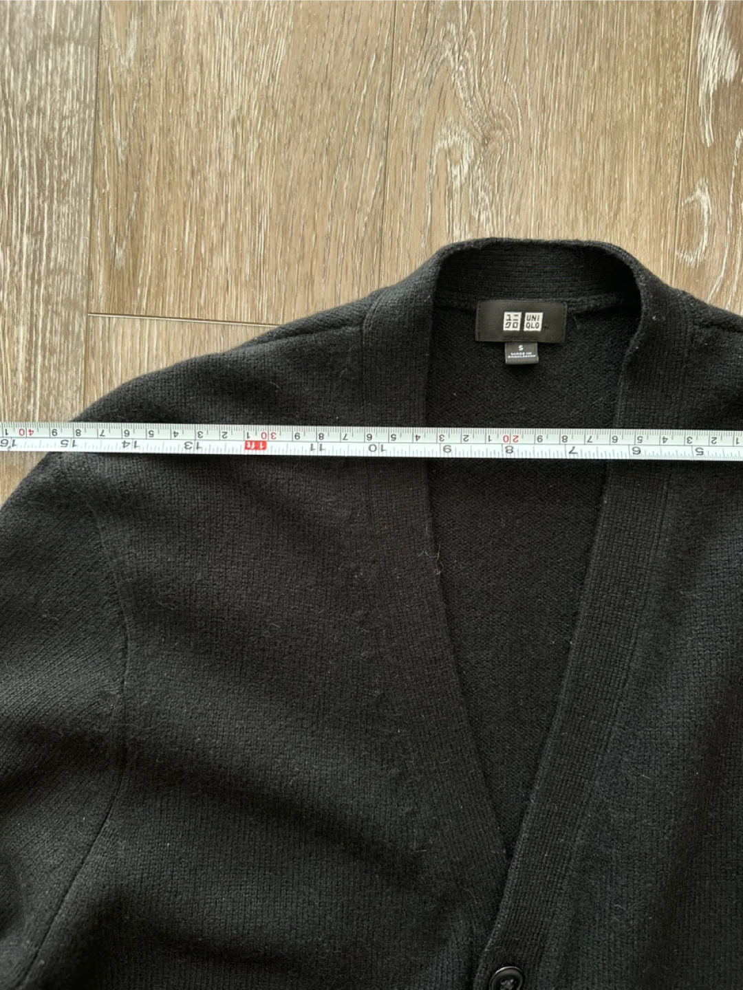 Uniqlo 100% Wool Black Cardigan S - photo 4